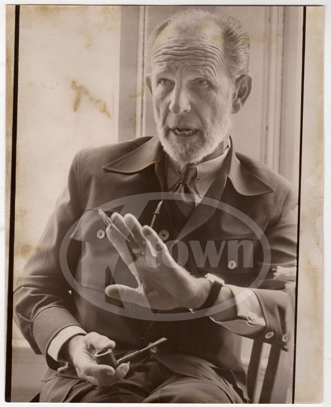 HUME CRONYN TV MOVIE ACTOR SMOKING A PIPE VINTAGE STUDIO PROMO PHOTOGRAPH - K-townConsignments