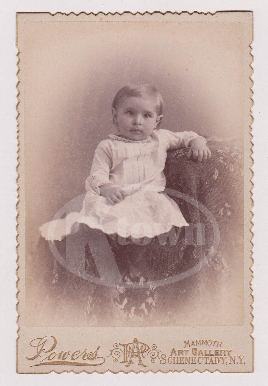 A.M. POWERS SCHENECTADY NEW YORK CABINET CARD PHOTOGRAPH OF CUTE LITTLE BABY - K-townConsignments