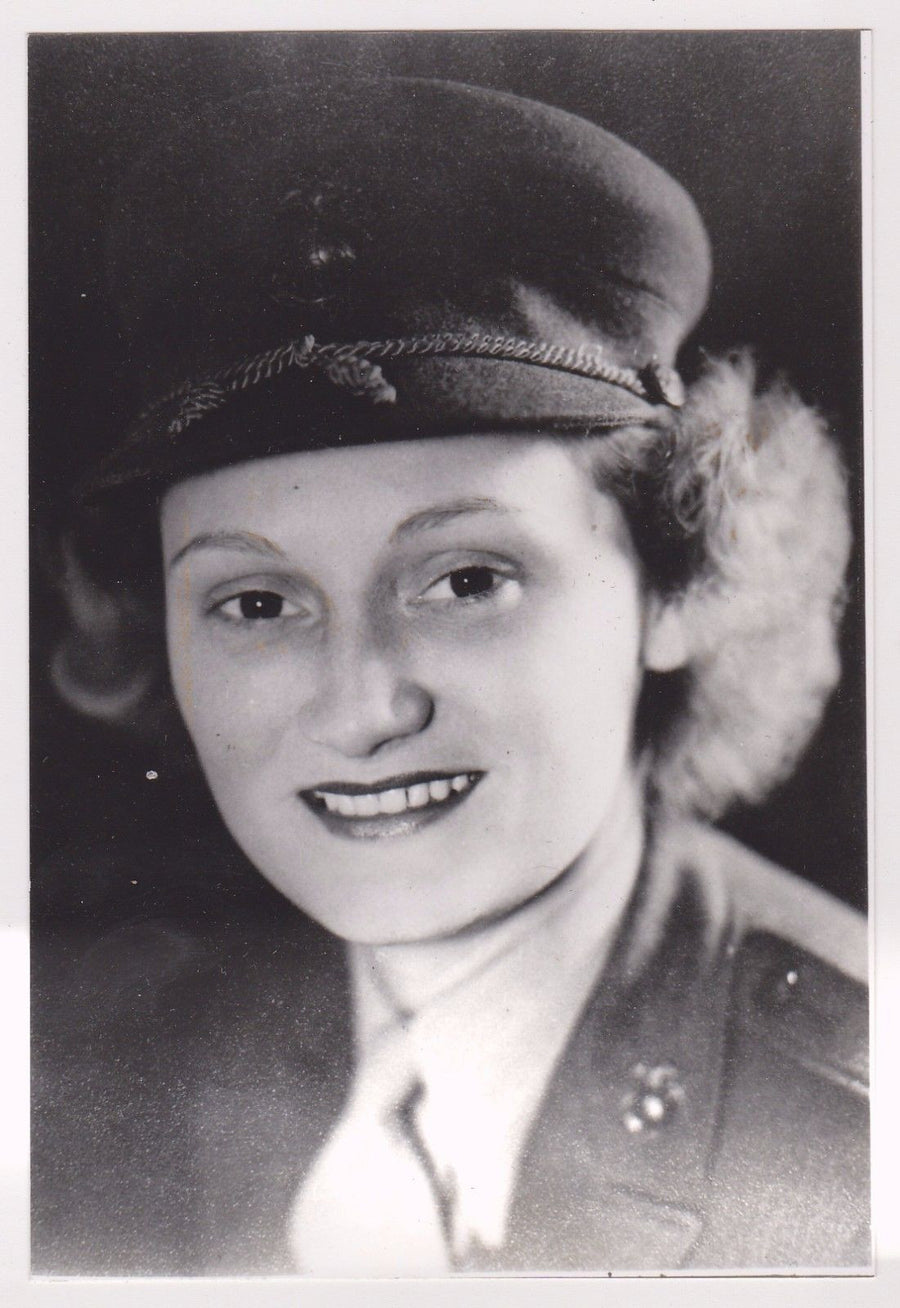ANN KISH MARINE MILITARY WOMAN IN UNIFORM VINTAGE IDed SNAPSHOT PHOTOGRAPH - K-townConsignments
