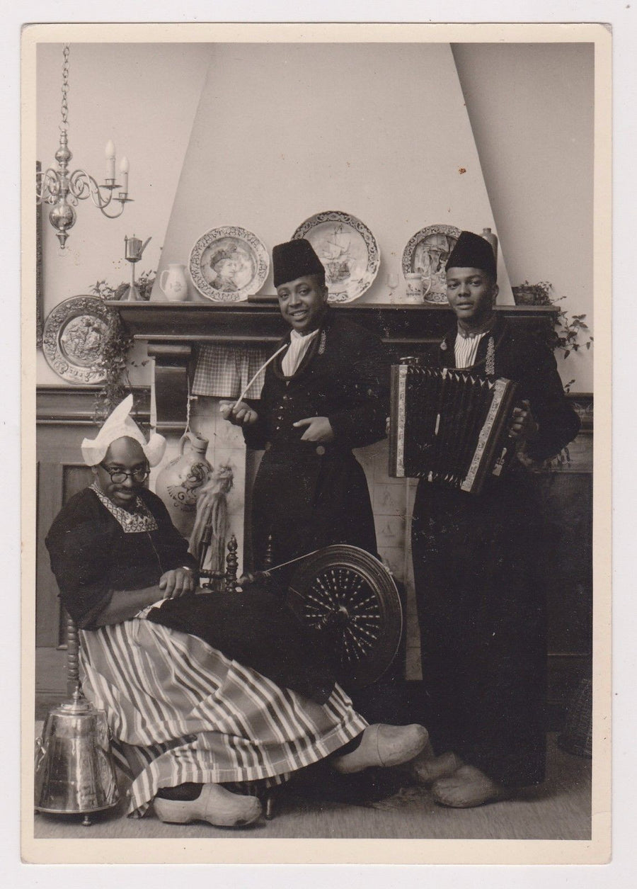 AFRICAN AMERICAN BLACK MEN IN HOLLAND COSTUMES VINTAGE FUN THEATRE NOVELTY PHOTO - K-townConsignments