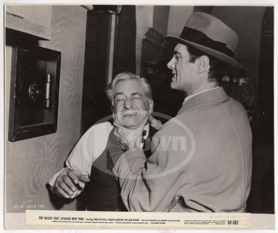 THE KILLER THAT STALKED NEW YORK CHOKING SCENE VINTAGE MOVIE STILL PHOTOGRAPH - K-townConsignments