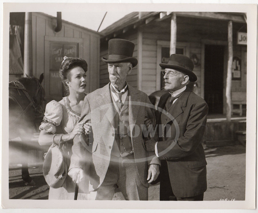 YANKEE TAKEN WESTERN COWBOY MOVIE ACTORS VINTAGE MOVIE STILL PHOTOGRAPH - K-townConsignments