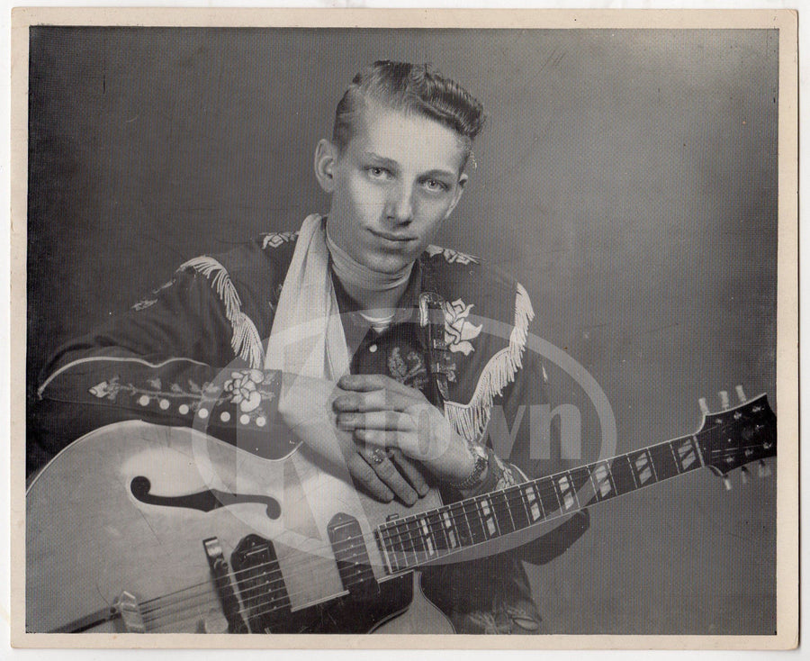 YOUNG COUNTRY WESTERN MUSIC SINGER ROSE FLOWER SHIRT VINTAGE PROMO PHOTO PRINT - K-townConsignments