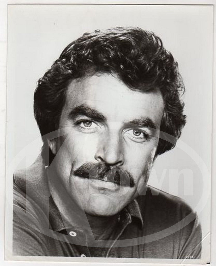 TOM SELLECK MAGNUN PI TV SHOW ACTOR VINTAGE STUDIO PROMO HEADSHOT PHOTO - K-townConsignments