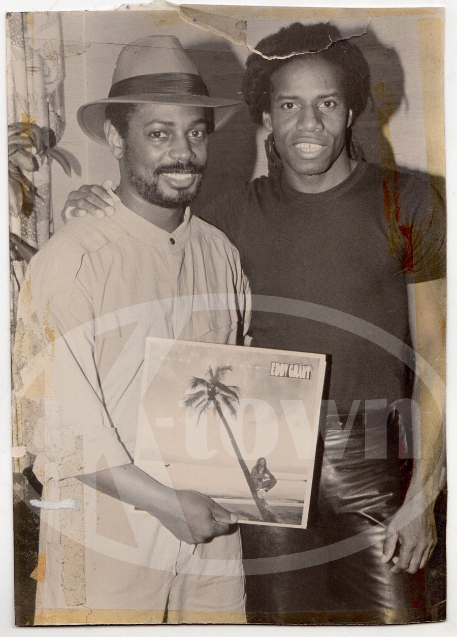 EDDIE GRANT ELECTRIC AVENUE MUSICIAN & RCORD PRODUCER VINTAGE SNAPSHOT PHOTO - K-townConsignments