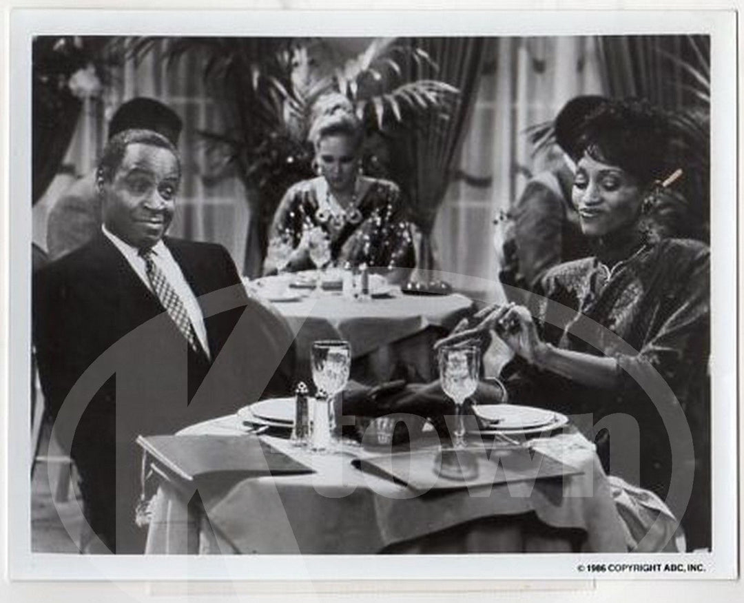 ROBERT GUILLAUME KETTY LESTER BENSON TV SHOW VINTAGE STUDIO PROMO PHOTO - K-townConsignments