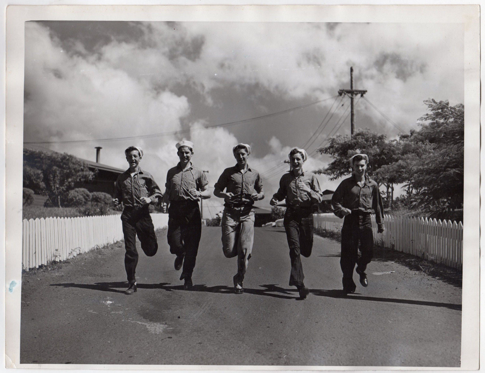 WWII SAILOR BOYS ATOMIC BOMB CREW OPERATION CROSSROADS LARGE 11x14 PHOTOGRAPH - K-townConsignments