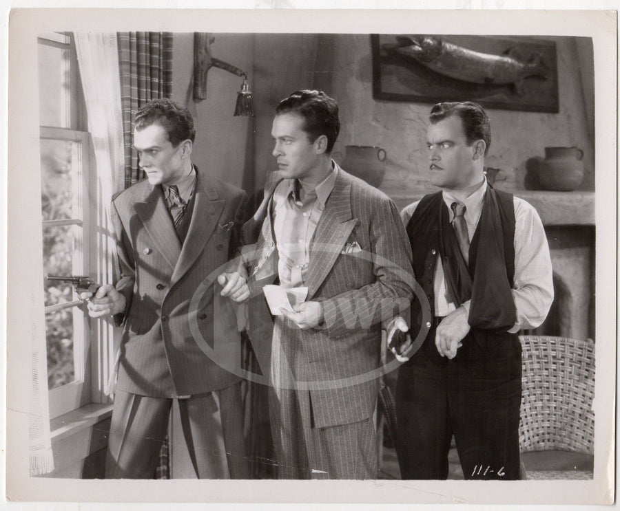FEMALE FUGITIVE MOVIE ACTORS HOLD UP SCENE VINTAGE MOVIE STILL PHOTOGRAPH - K-townConsignments