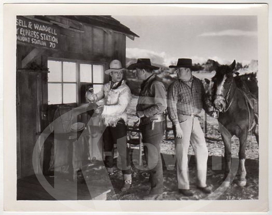 PONY EXPRESS WESTERN COWBOY MOVIE ACTORS VINTAGE UNIDENTIFIED MOVIE STILL PHOTO - K-townConsignments