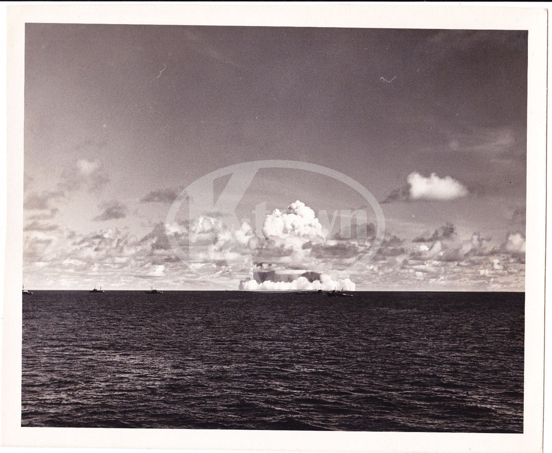 NUCLEAR ATOMIC BOMB BAKER WWII PHOTOGRAPERS ID CARD BIKINI ATOLL MILITARY PHOTOS - K-townConsignments