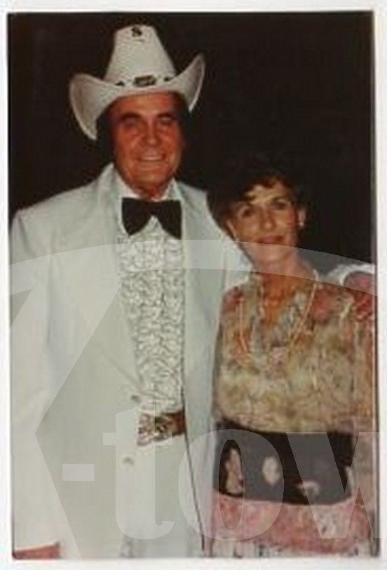 SUNSET CARSON & PEGGY STEWART COWBOY WESTERN ACTOR SNAPSHOT PHOTO - K-townConsignments