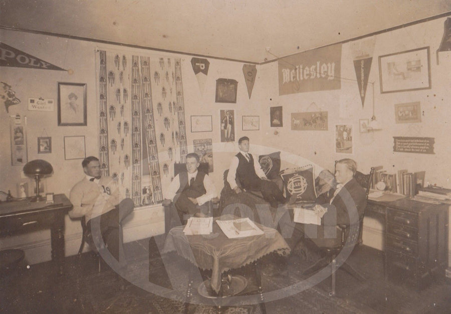 WELLESLEY COLLEGE UNIVERSITY FRATERNITY DORM ROOM SPORTS ANTIQUE PHOTO ON BOARD - K-townConsignments