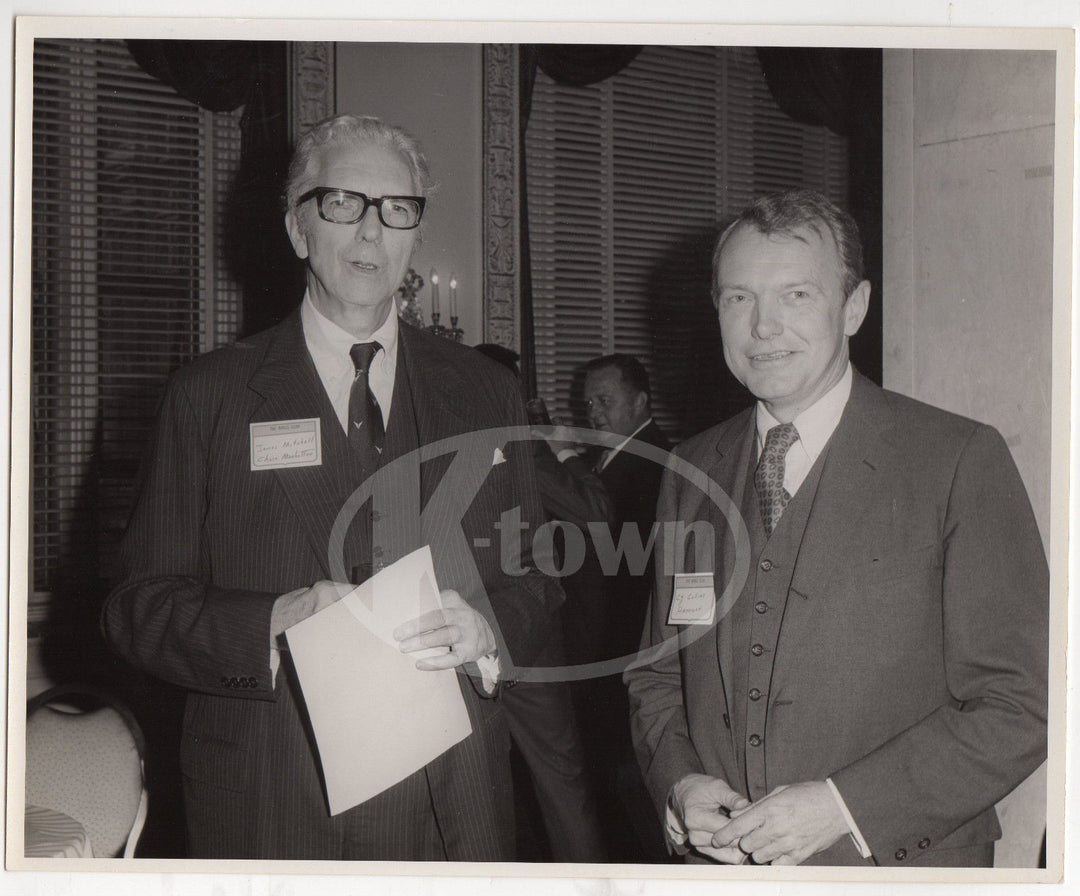 JAMES MITCHELL CHASE MANHATTAN BANK VICE PRESIDENT VINTAGE MILITARY FILE PHOTO - K-townConsignments