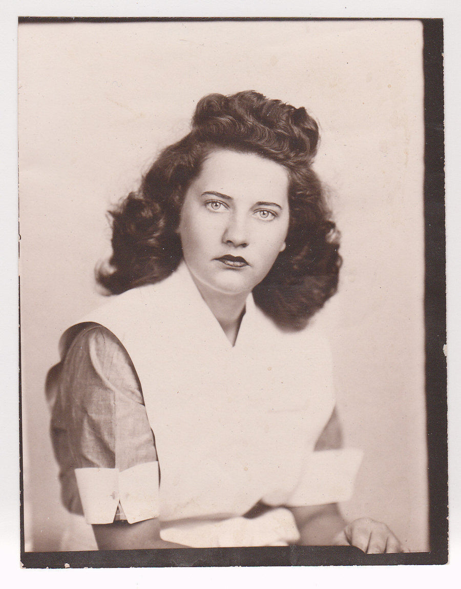 WWII NURSE IN UNIFORM ROCHESTER NEW YORK VINTAGE HOMEFRONT SNAPSHOT PHOTOGRAPH - K-townConsignments