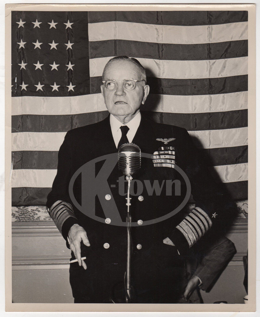 BILL HALSEY WWII NAVY HERO KOREAN WAR ERA MILITARY AMERICANA SNAPSHOT PHOTO - K-townConsignments