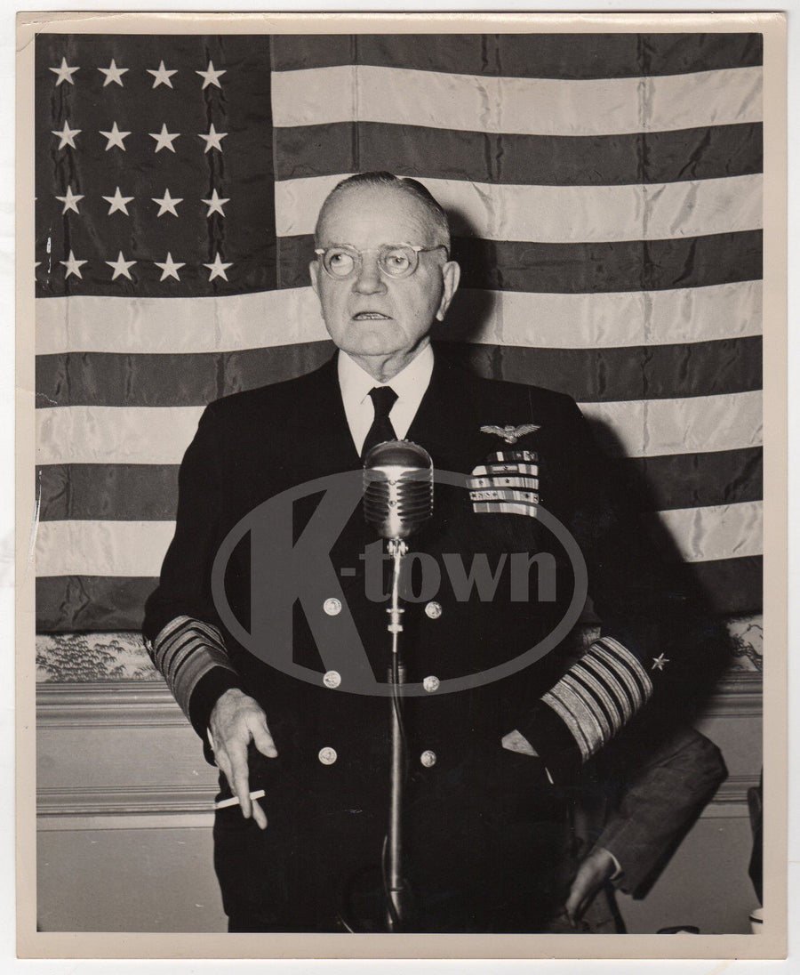 BILL HALSEY WWII NAVY HERO KOREAN WAR ERA MILITARY AMERICANA SNAPSHOT PHOTO - K-townConsignments
