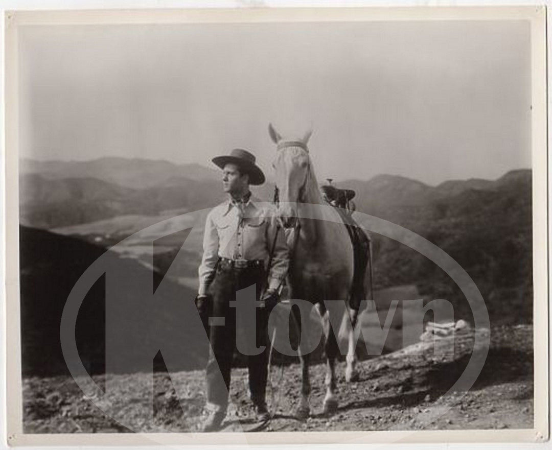 LONESOME COWBOY ON THE PRAIRIE VINTAGE UNIDENTIFIED WESTERN MOVIE STILL PHOTO - K-townConsignments