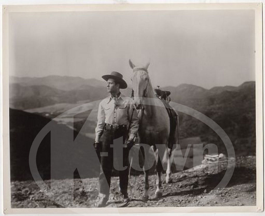 LONESOME COWBOY ON THE PRAIRIE VINTAGE UNIDENTIFIED WESTERN MOVIE STILL PHOTO - K-townConsignments