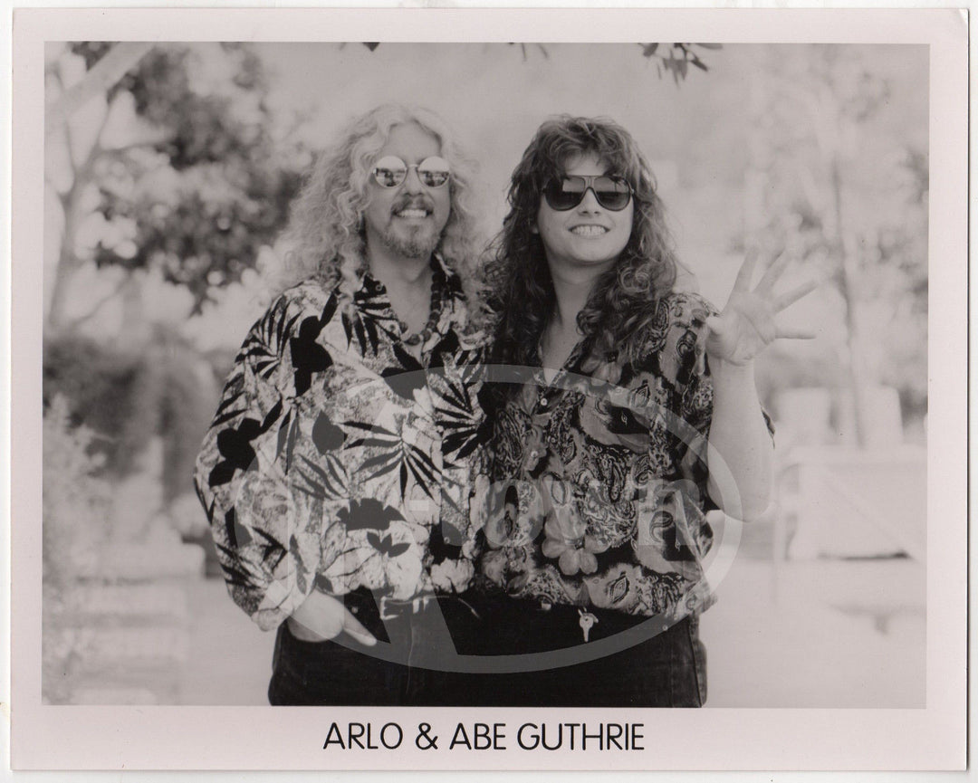 ARLO GUTHRIE & ABE GUTHRIE FOLK MUSIC SINGER VINTAGE STUDIO PROMO PHOTOGRAPH - K-townConsignments