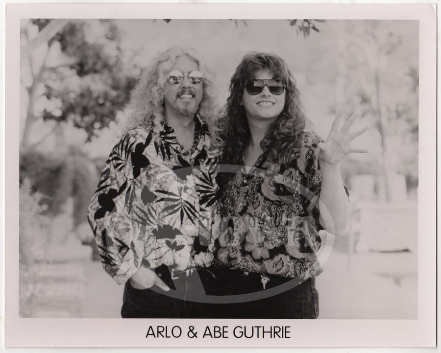 ARLO GUTHRIE & ABE GUTHRIE FOLK MUSIC SINGER VINTAGE STUDIO PROMO PHOTOGRAPH - K-townConsignments