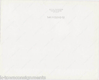 SANTA CLAUS AT THE WHITE HOUSE W/ LITTLE GIRL & BOY OFFICIAL VINTAGE PHOTO - K-townConsignments