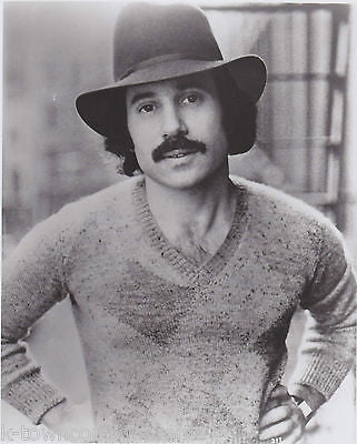 PAUL SIMON GREAT AMERICAN MUSICIAN VINTAGE STUDIO PROMO 8x10 PHOTO - K-townConsignments