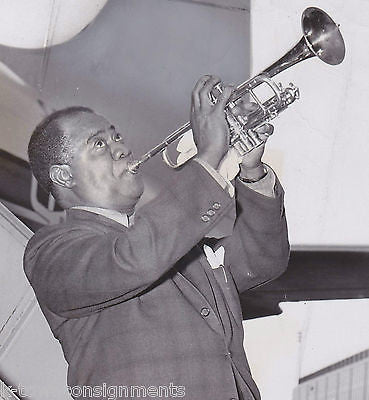 LOUIS ARMSTRONG SATCHMO GOODWILL TOUR AIRPLANE VINTAGE FRANK DRIGGS PHOTO 1958 - K-townConsignments
