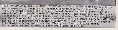 BING  & KTHY CROSBY DAUGHTER MARY JUMPS INTO POOL  VINTAGE NEWS PRESS PHOTO - K-townConsignments
