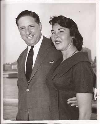 PHILIP LIEBMANN PRESS PHOTO LIEBMANN BREWERIES INC QUEEN ELIZABETH NYC VINTAGE - K-townConsignments