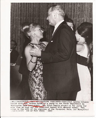 PRESIDENT LYNDON JOHNSON PRESS PHOTO WASHINGTON KRIM - K-townConsignments