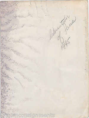 WWII US SOLDIERS LIBERATION OF PARIS FRANCE VINTAGE 7x9 SNAPSHOT PHOTO - K-townConsignments