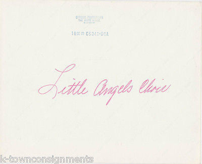 SANTA CLAUS AT THE WHITE HOUSE W/ LITTLE ANGELS CHOIR OFFICIAL VINTAGE PHOTO - K-townConsignments