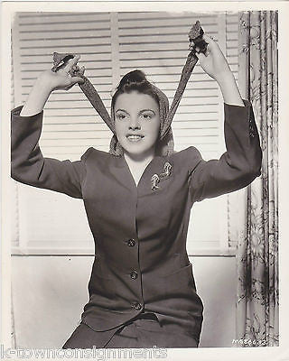 JUDY GARLAND WIZARD OF OZ MOVIE ACTRESS VINTAGE FASHIONABLE PROMO PHOTO - K-townConsignments
