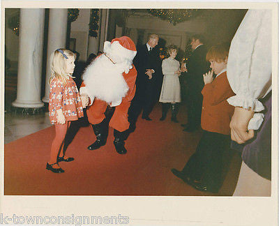 SANTA CLAUS AT THE WHITE HOUSE W/ LITTLE GIRL & BOY OFFICIAL VINTAGE PHOTO - K-townConsignments