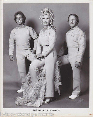 THE NERVELESS NOCKS CIRCUS STUNT DAREDEVILS VINTAGE AUTOGRAPH SIGNED PHOTO - K-townConsignments