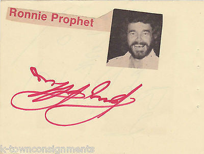 RONNIE PROPHET COUNTY MUSIC SINGERS VINTAGE AUTOGRAPH SIGNED PAGE - K-townConsignments
