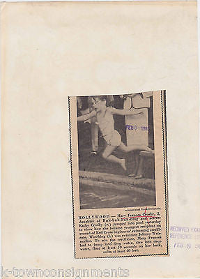 BING  & KTHY CROSBY DAUGHTER MARY JUMPS INTO POOL  VINTAGE NEWS PRESS PHOTO - K-townConsignments