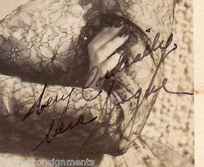 VERA VAGUE EARLY MOVIE ACTRESS VINTAGE AUTOGRAPH SIGNED PROMO PHOTO - K-townConsignments