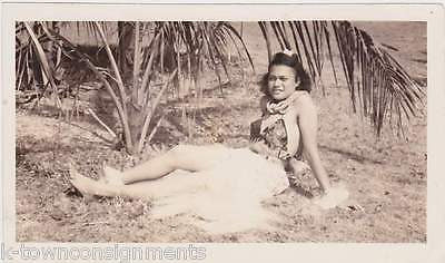 HAWAIIAN DANCING HULA GIRLS VINTAGE VACATION SNAPSHOT PHOTOS - K-townConsignments