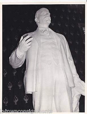 VLADIMIR LENIN STATUE FAIR MARSEILLE FRANCE VINTAGE PROFESSIONAL TRAVEL PHOTO - K-townConsignments