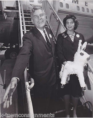 ROBERT MEYNER 1960 VINTAGE POLITICAL PRESS PHOTO - K-townConsignments