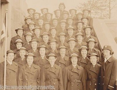 HUNTER COLLEGE BRONX NY WAVES WOMEN IN UNIFORM VINTAGE WWII IDed MILITARY PHOTO - K-townConsignments