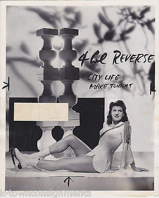 MAE ROSS WWII ERA ICE FOLLIES BEAUTY VINTAGE 1940s NEWS PRESS PHOTO - K-townConsignments