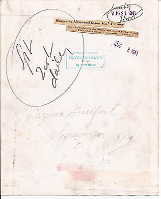 MISS VIRGINIA GUILFOIL PRESS PHOTO MASON AND DIXON GOLF TOURNAMENT WINNER 1941 - K-townConsignments