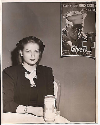 MRS FRANCIS P CLARK PRESS PHOTO AMERICAN RED CROSS REPRESENTATIVE VINTAGE 1947 - K-townConsignments