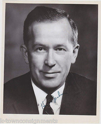 HENRY 'SCOOPS' JACKSON WASHINGTON SENATOR VINTAGE AUTOGRAPH SIGNED 8x10 PHOTO - K-townConsignments