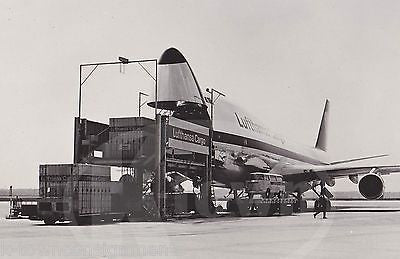 LUFTHANSA AIRWAYS BOEING 747 JET AIRPLANE VINTAGE AIRLINE ADVERTISING PHOTO - K-townConsignments
