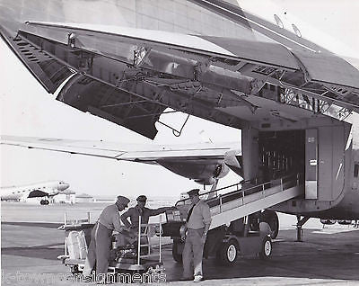 FRENCH AIRLINE PLANE LUGGAGE HANGAR VINTAGE PROFESSIONAL TRAVEL PHOTO - K-townConsignments
