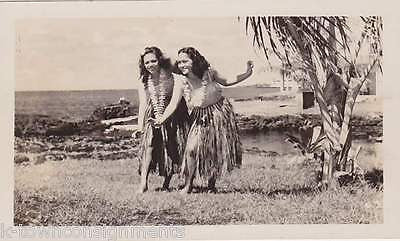 HAWAIIAN DANCING HULA GIRLS VINTAGE VACATION SNAPSHOT PHOTOS - K-townConsignments