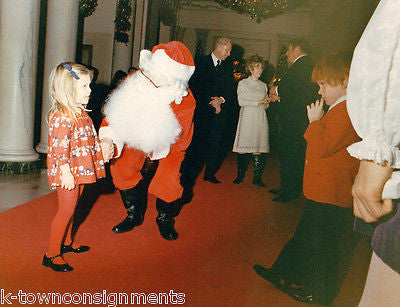 SANTA CLAUS AT THE WHITE HOUSE W/ LITTLE GIRL & BOY OFFICIAL VINTAGE PHOTO - K-townConsignments